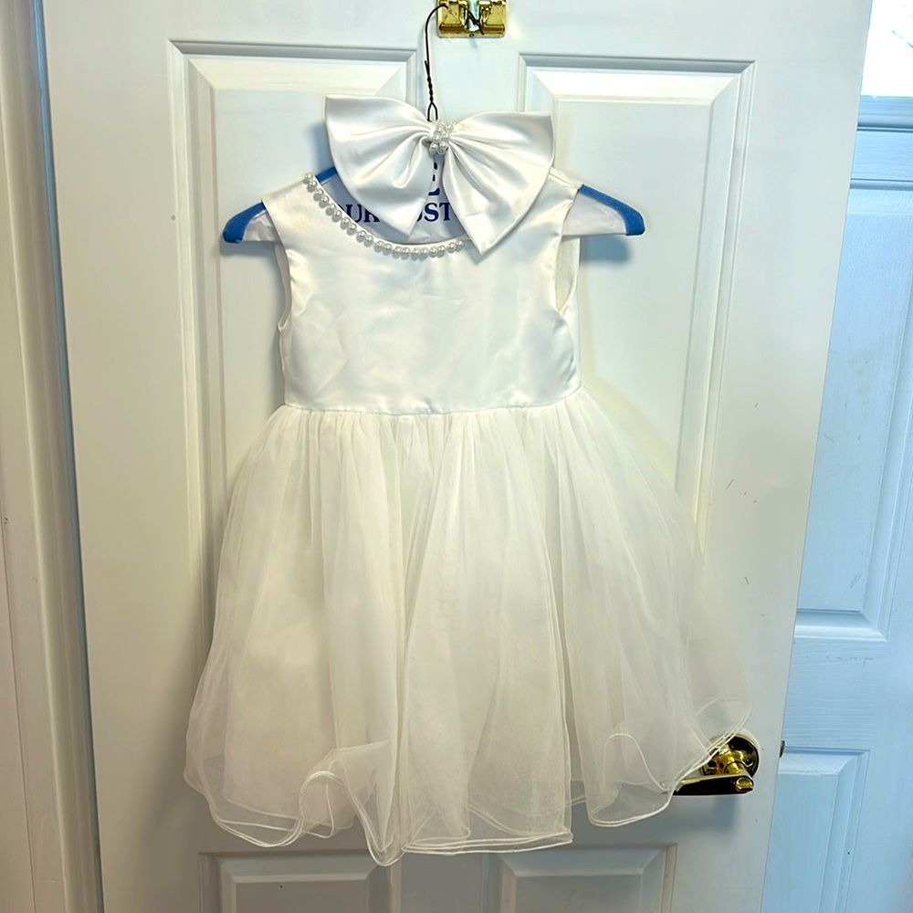 Flower girl or Easter dresses. Matching sizes 5-6 and 12-18 months